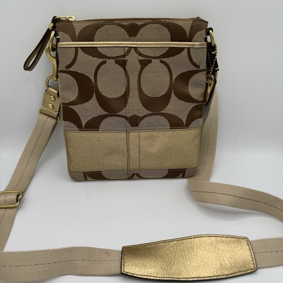 Coach Signature 40758 Swingpack Crossbody Shoulder Handbag Purse - Picture 3 of 13